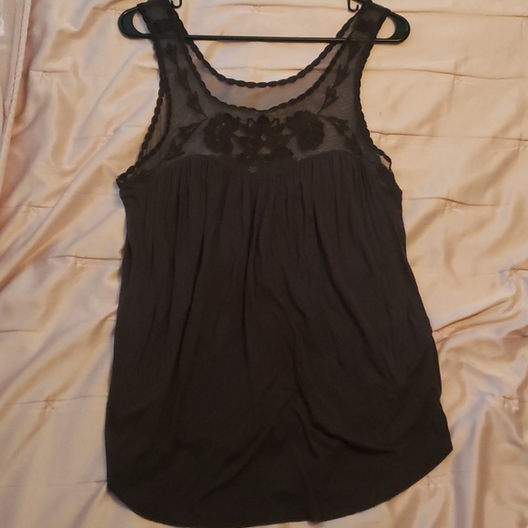 AE Top - Picture 1 of 4